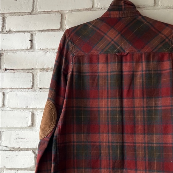ROOTS structured Red Plaid Button-Up Flannel Shirt - Picture 10 of 12